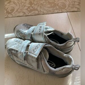 Women’s bike shoes